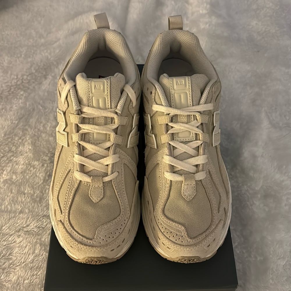 New balance 1906